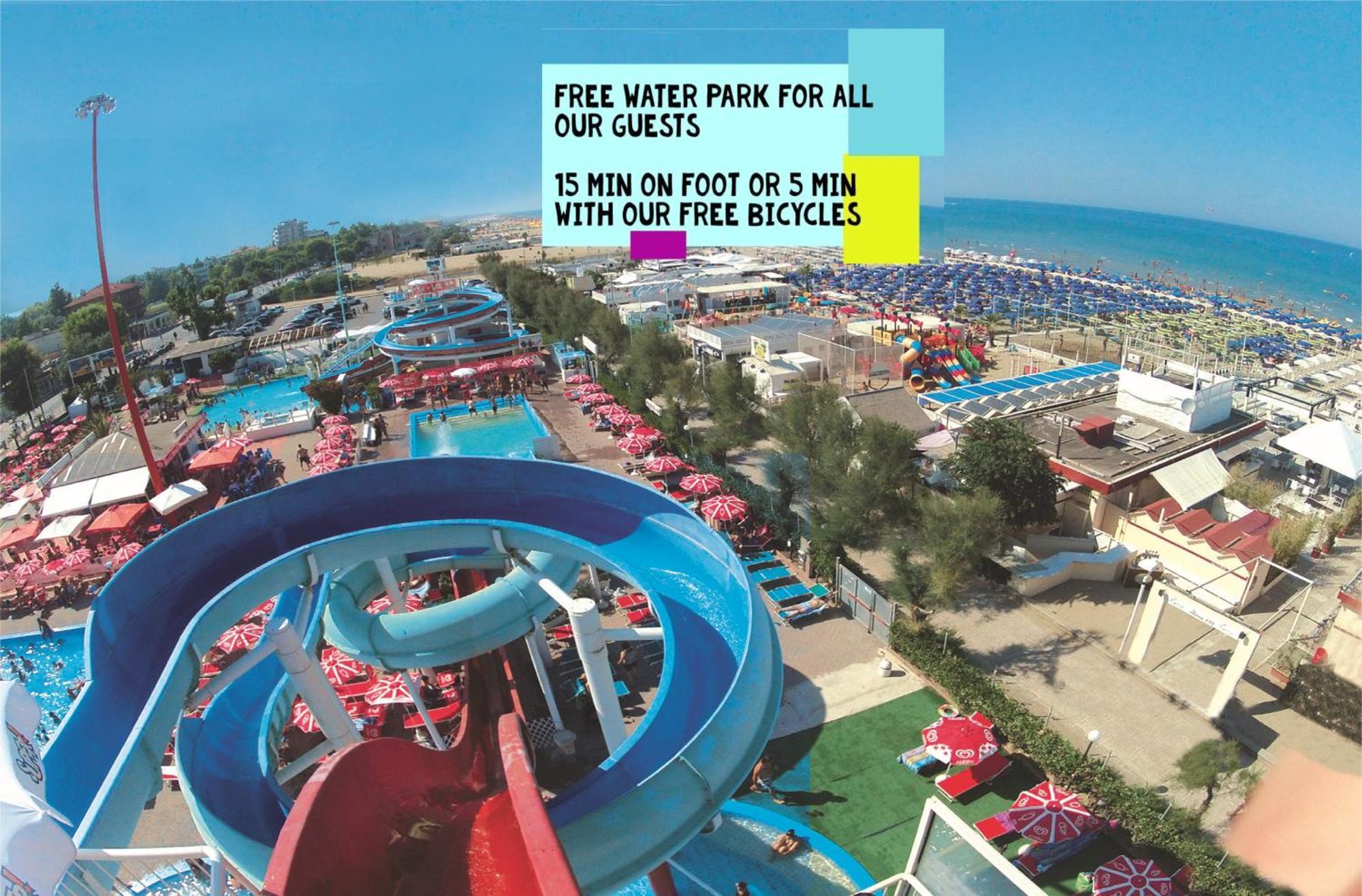 Hotel Giorg - Waterpark Included Rimini Eksteriør billede