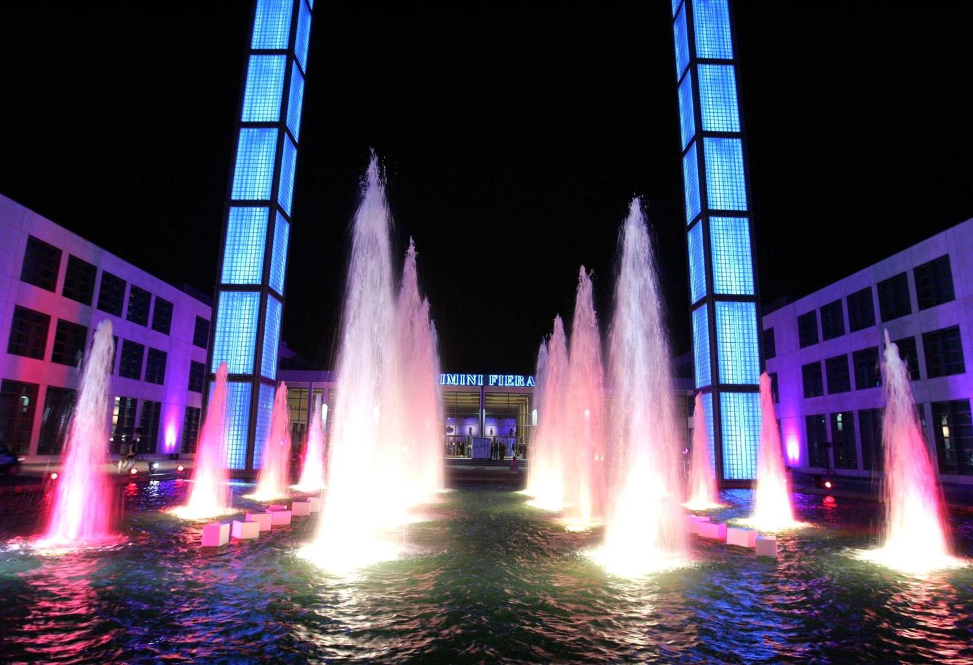 Hotel Giorg - Waterpark Included Rimini Eksteriør billede